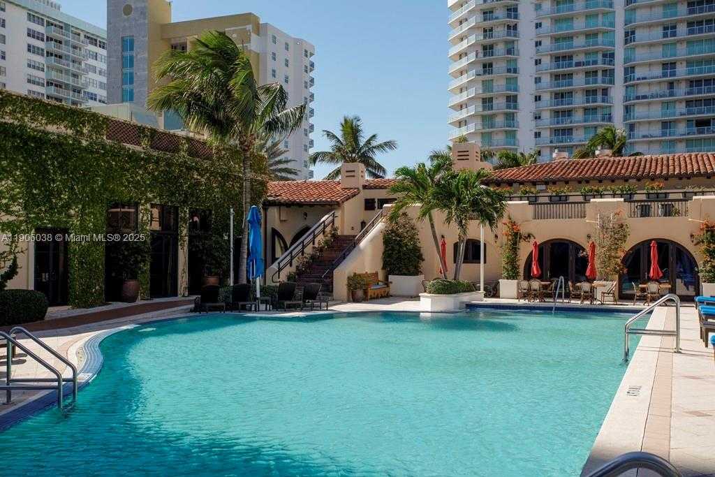 Small Image of 5959 COLLINS AVE #807, Miami Beach Number 53
