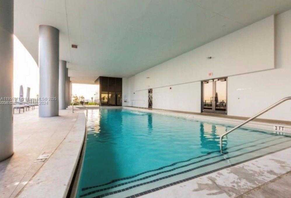 Imagen de Pequeño Objeto