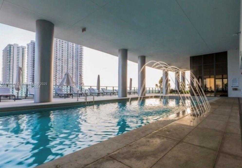 Imagen de Pequeño Objeto