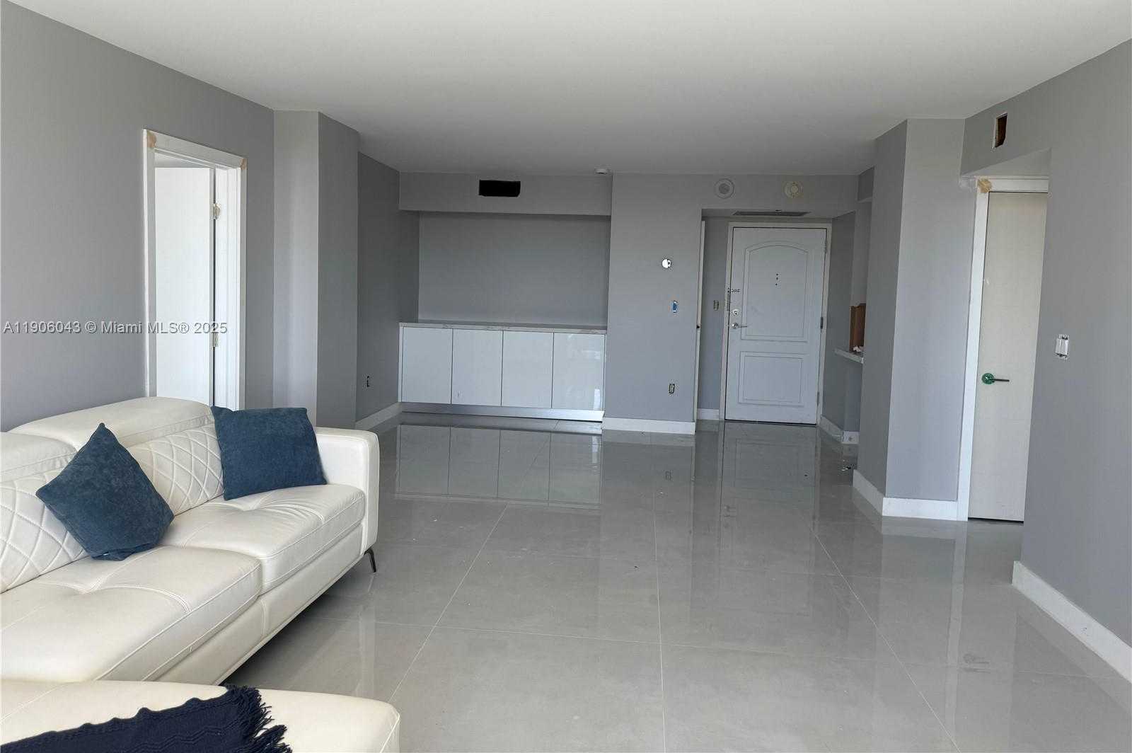 Small Image of 3675 NORTH COUNTRY CLUB DR #2606, Aventura Number 17