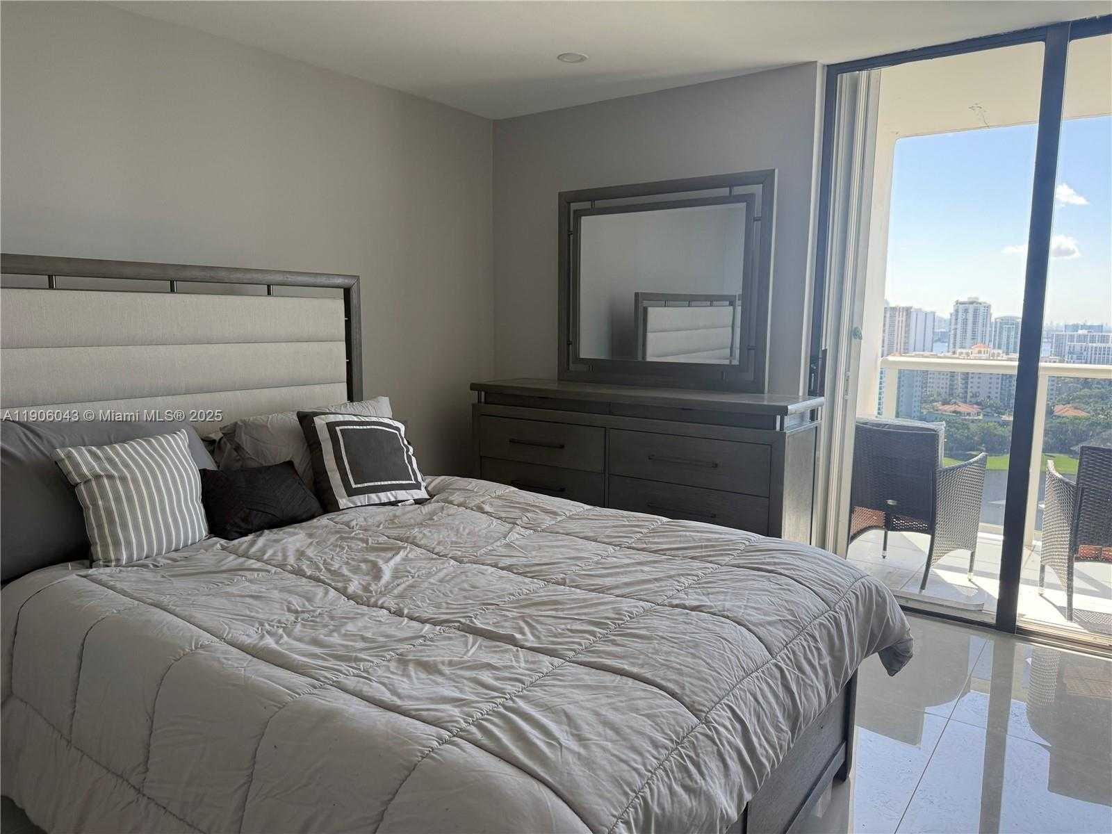 Small Image of 3675 NORTH COUNTRY CLUB DR #2606, Aventura Number 21