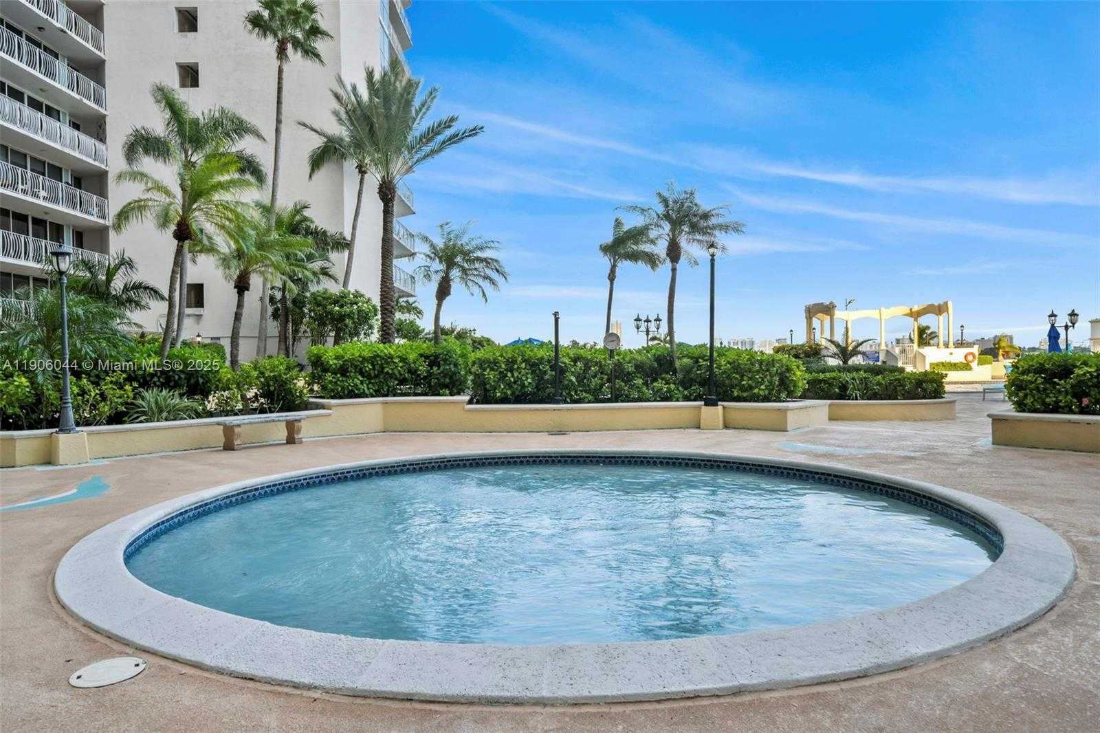 Small Image of 7601 EAST TREASURE DR #PH216, North Bay Village Number 25