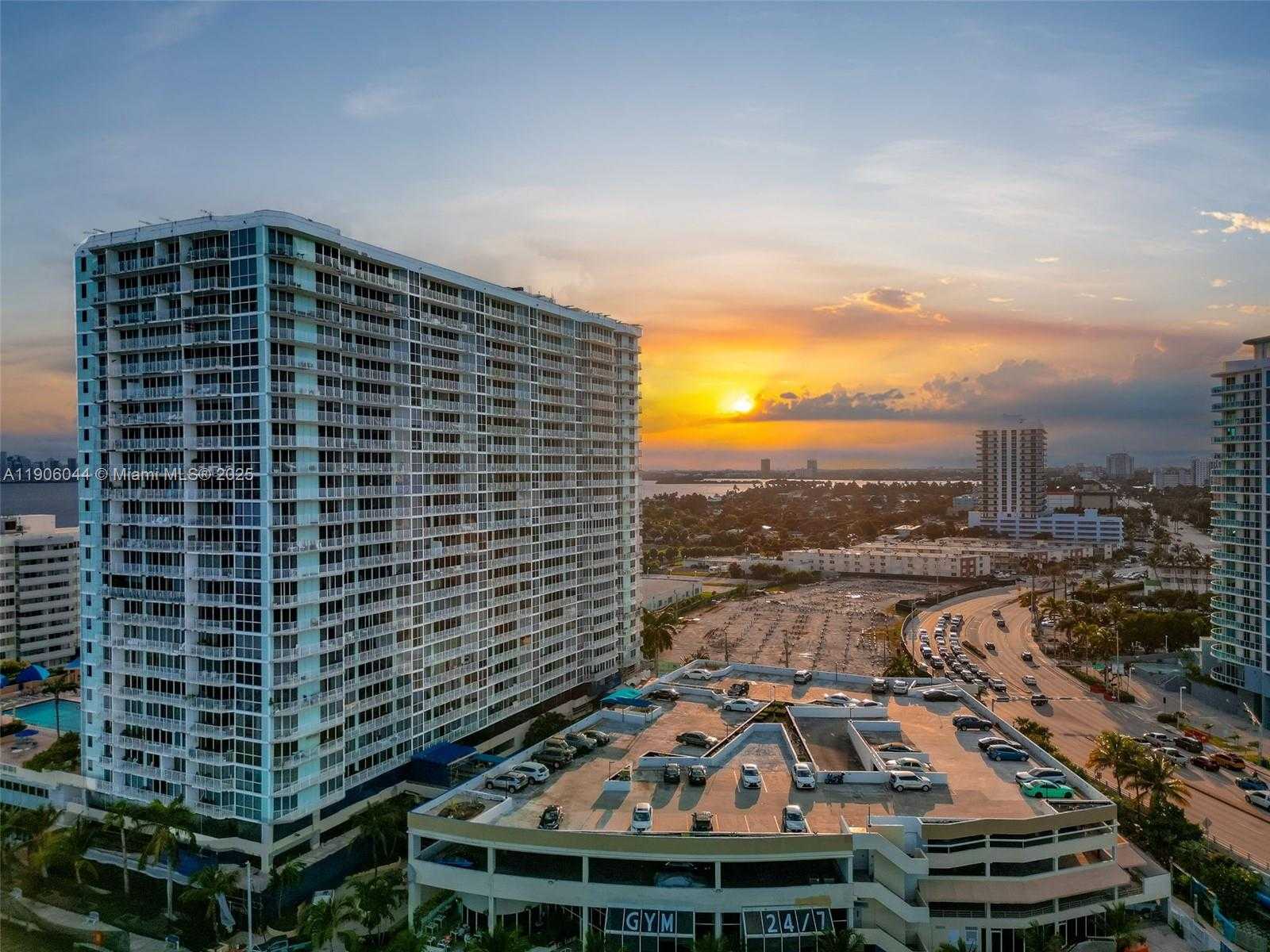 Small Image of 7601 EAST TREASURE DR #PH216, North Bay Village Number 31