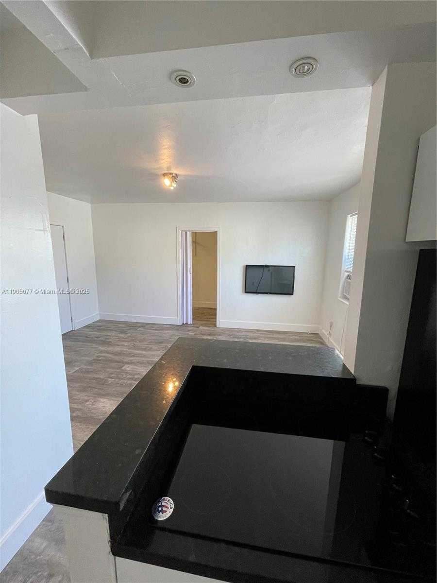 Small Image of 760 JEFFERSON AVE #11, Miami Beach Number 5