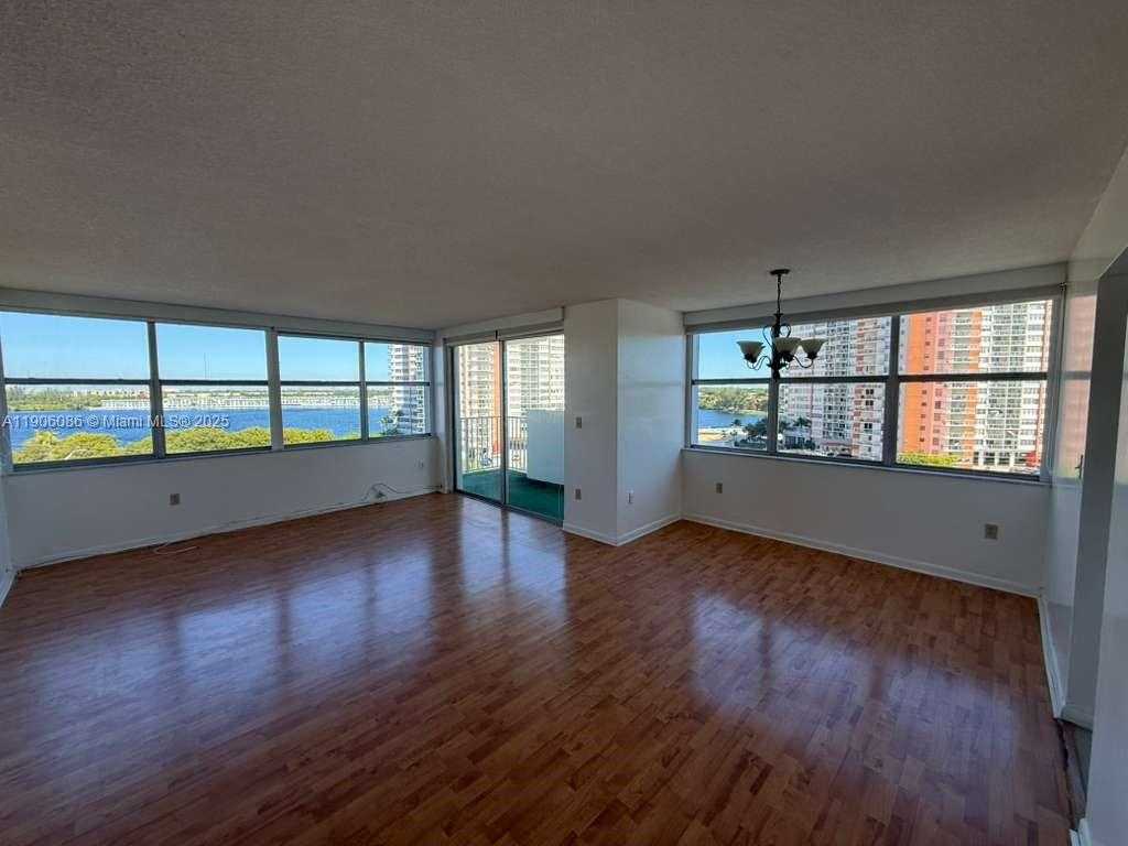 Small Image of 1200 Miami Gardens Dr, Miami, FL 33179, USA Number 7