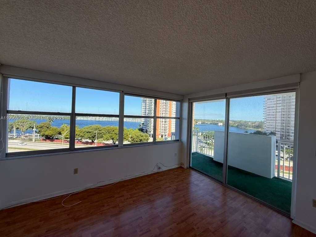 Small Image of 1200 Miami Gardens Dr, Miami, FL 33179, USA Number 8