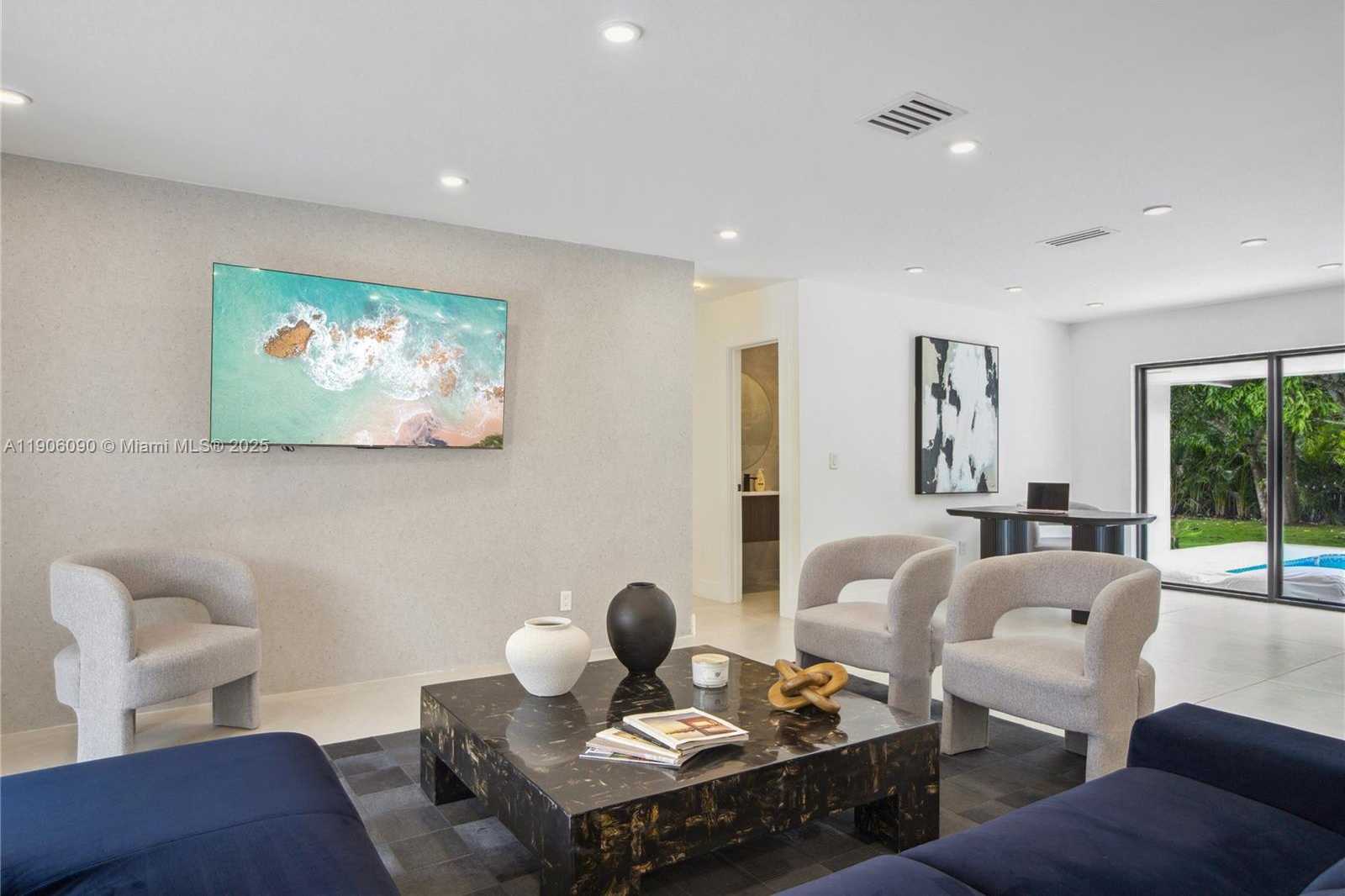 Small Image of 9600 SOUTH WEST 147TH ST, Miami Number 17