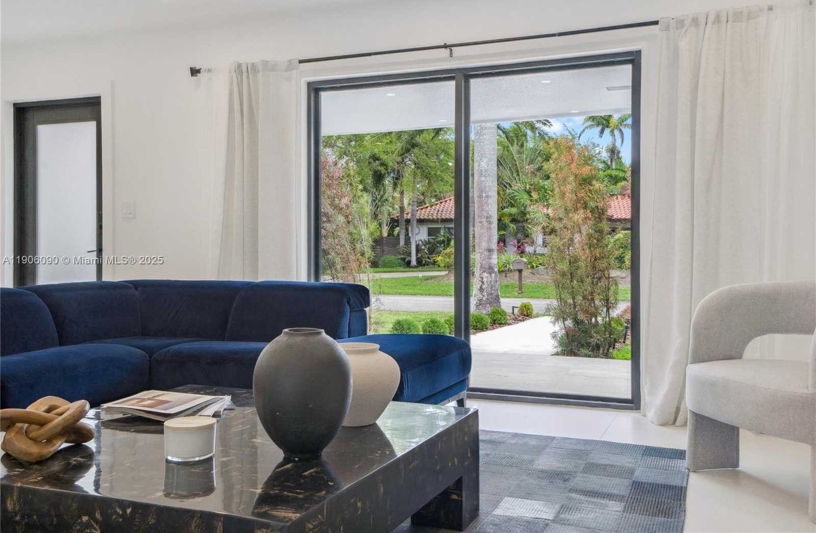 Small Image of 9600 SOUTH WEST 147TH ST, Miami Number 21