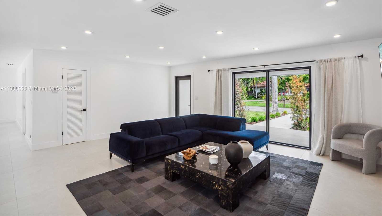 Small Image of 9600 SOUTH WEST 147TH ST, Miami Number 24