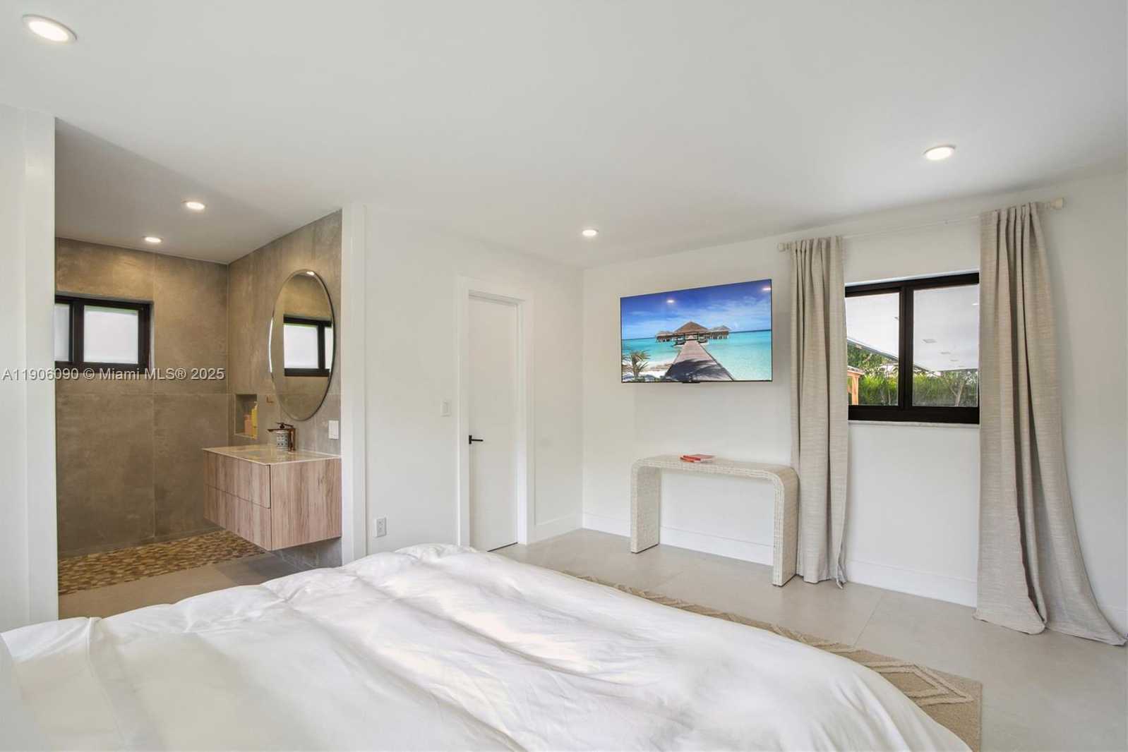 Small Image of 9600 SOUTH WEST 147TH ST, Miami Number 34