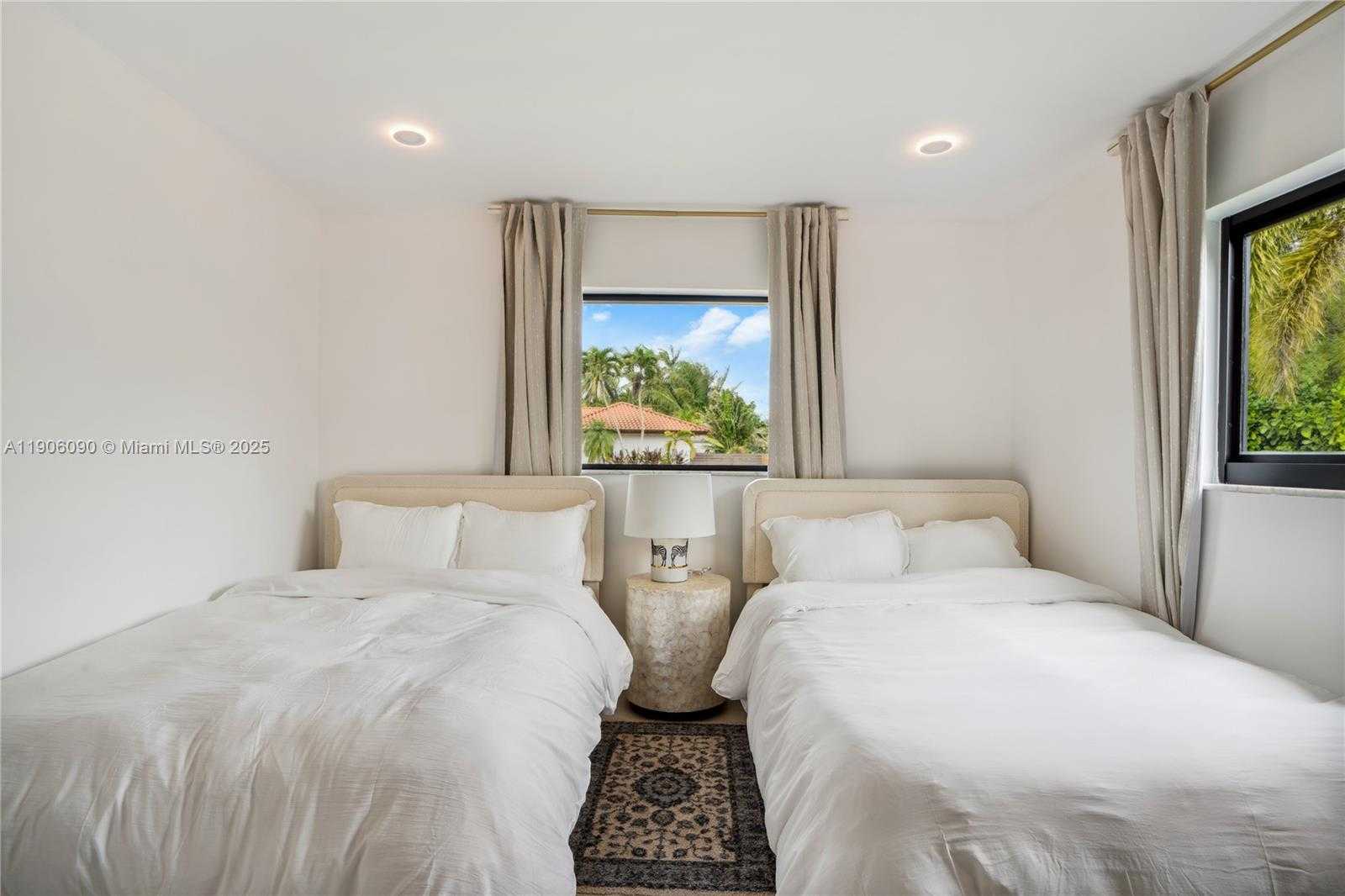 Small Image of 9600 SOUTH WEST 147TH ST, Miami Number 44