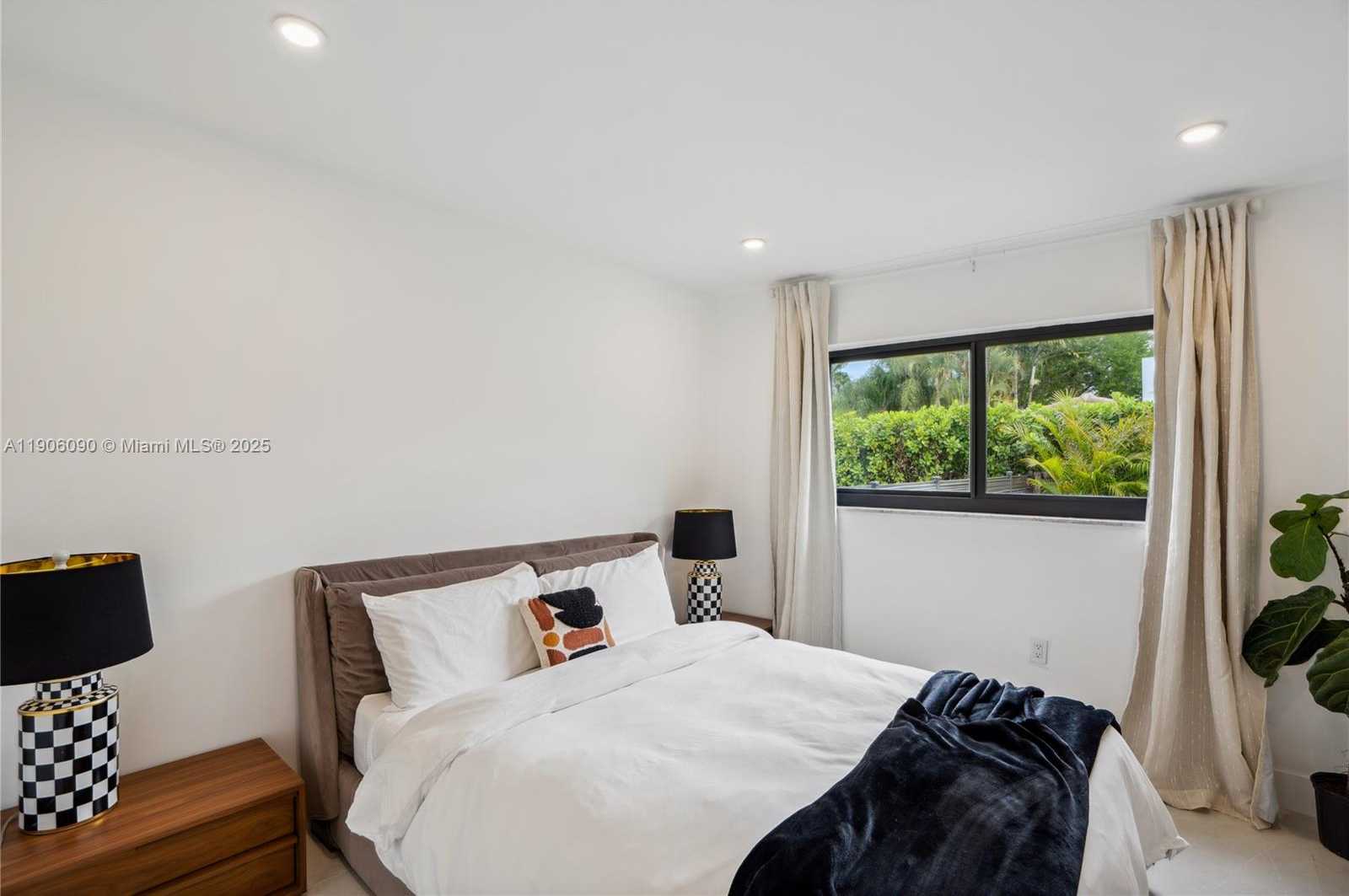 Small Image of 9600 SOUTH WEST 147TH ST, Miami Number 47