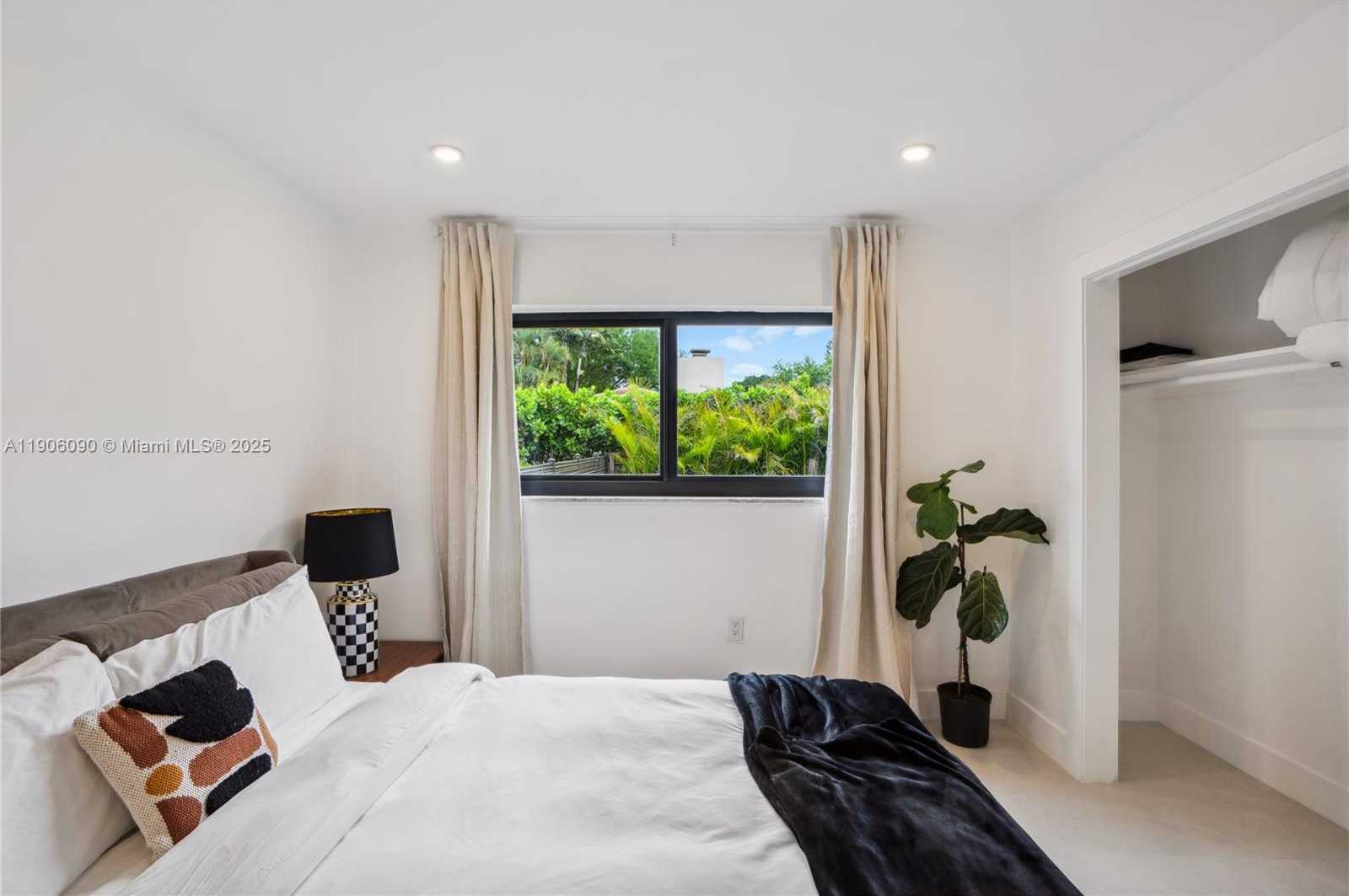 Small Image of 9600 SOUTH WEST 147TH ST, Miami Number 48