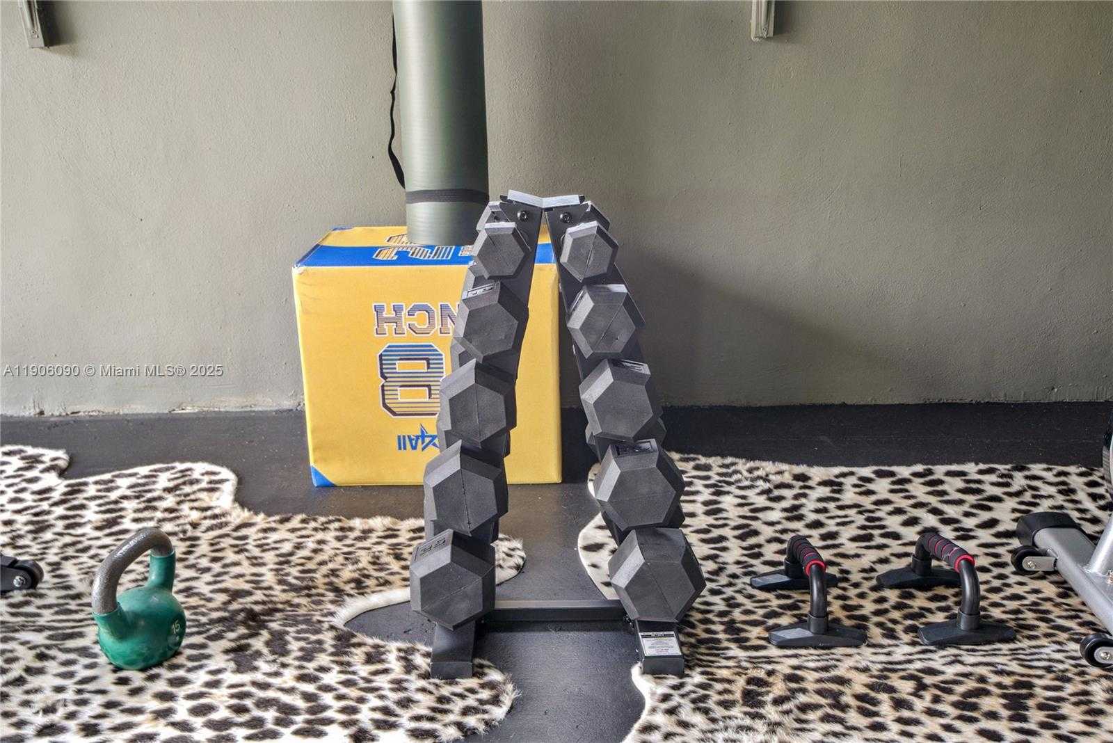 Small Image of 9600 SOUTH WEST 147TH ST, Miami Number 64