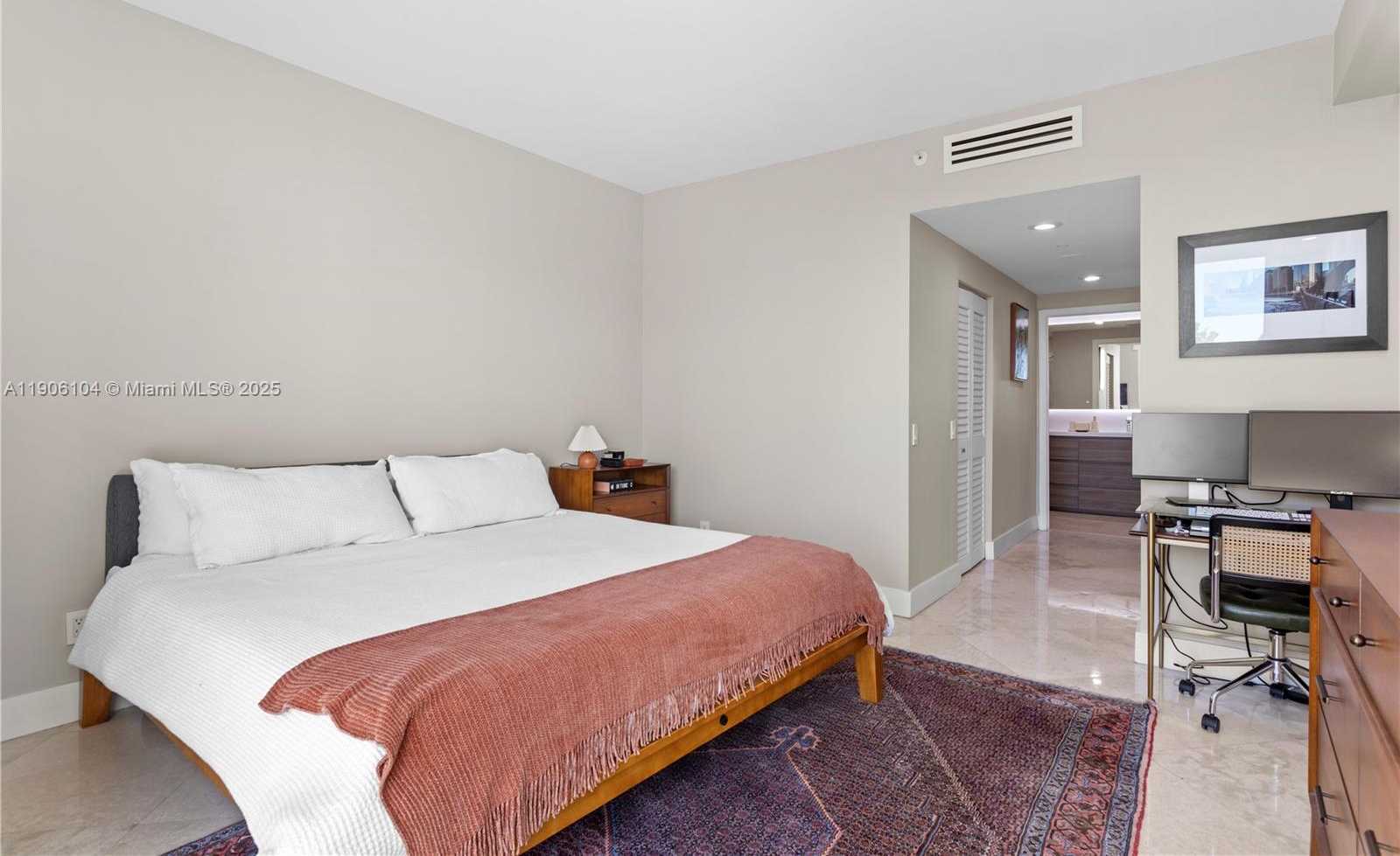 Small Image of 2475 BRICKELL AVE #708, Miami Number 16