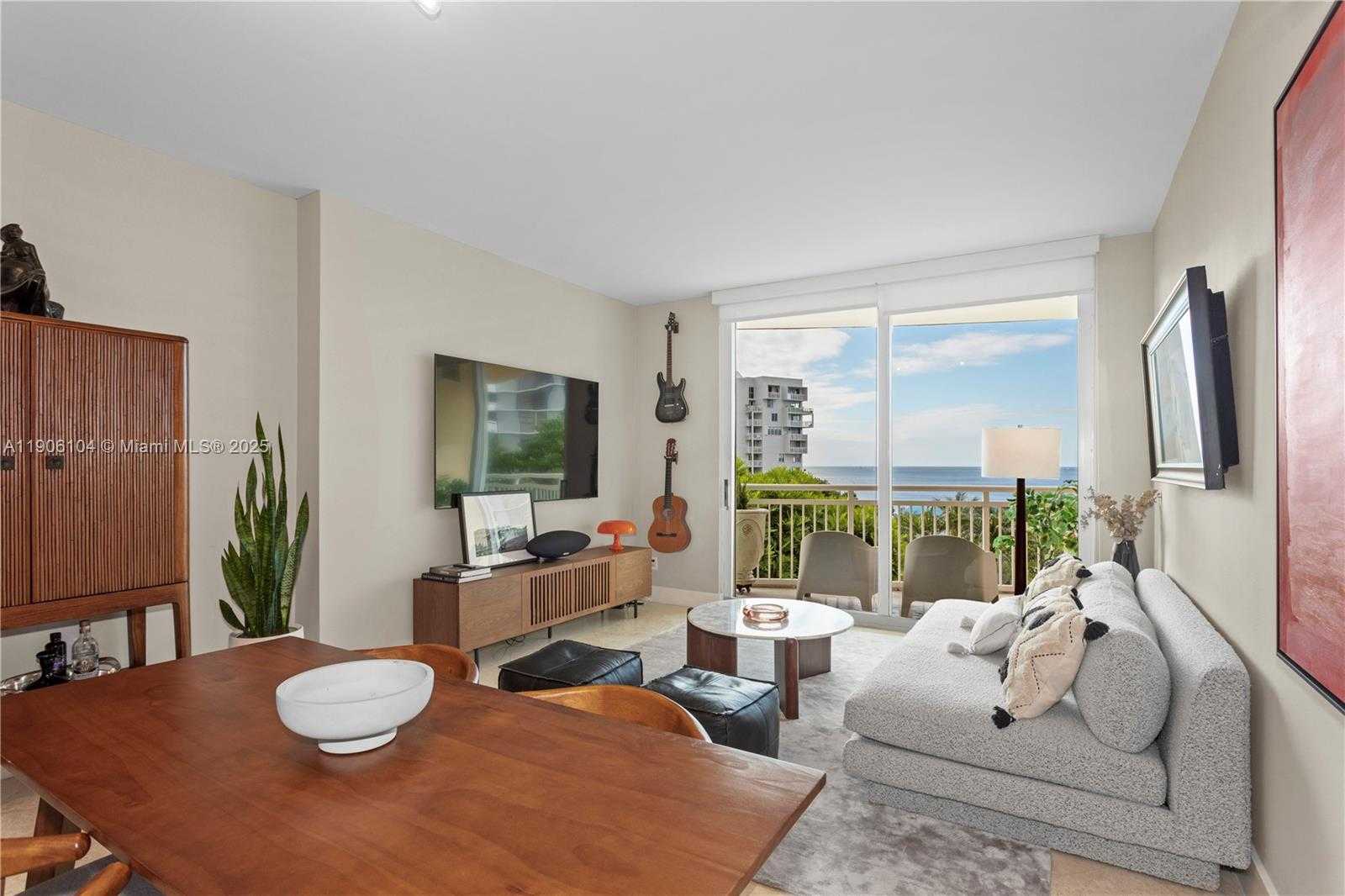 Small Image of 2475 BRICKELL AVE #708, Miami Number 4