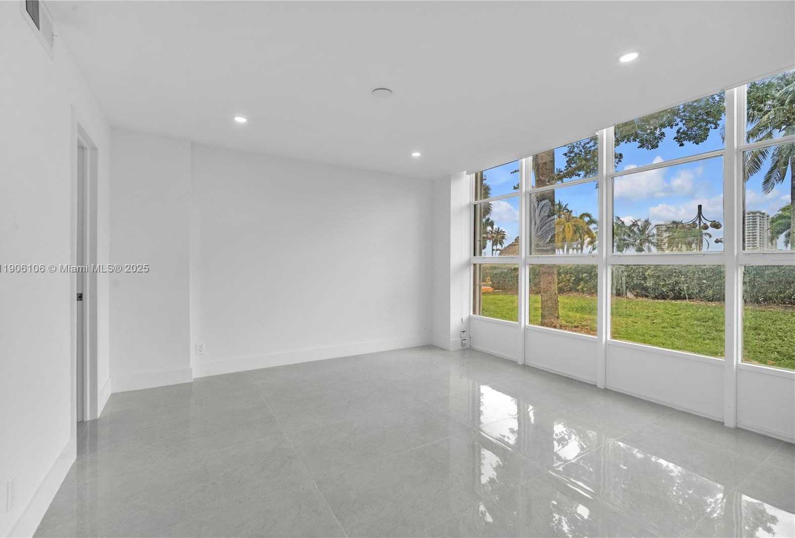 Small Image of 18181 NORTH EAST 31ST CT #107, Aventura Number 22