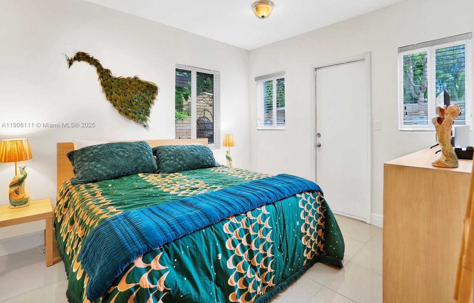 Small Image of 3547 WILLIAM AVE, Miami Number 22