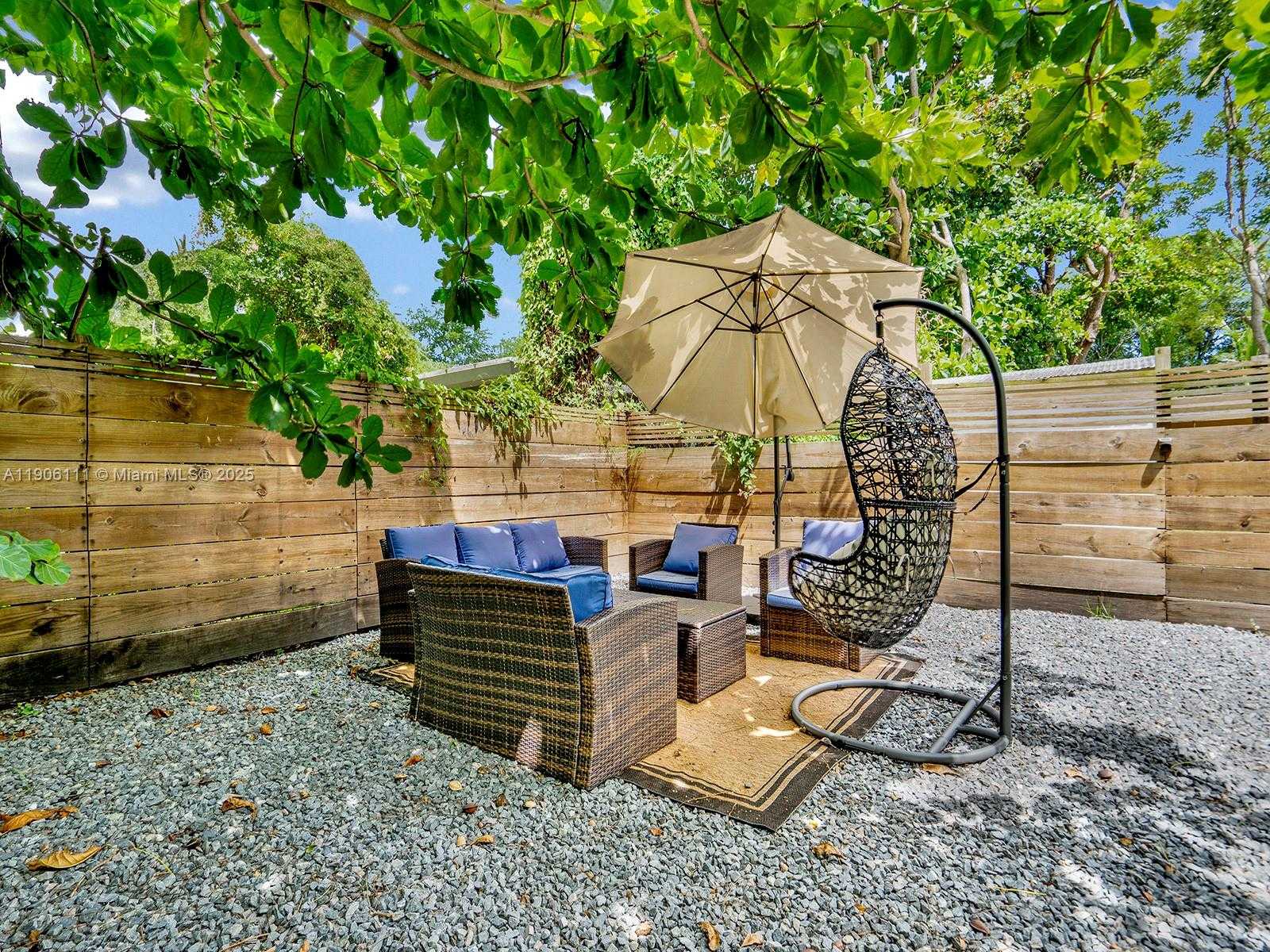 Small Image of 3547 WILLIAM AVE, Miami Number 25