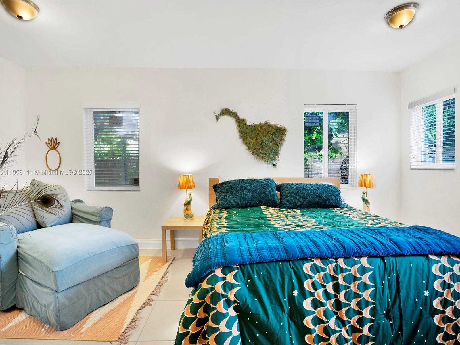 Small Image of 3547 WILLIAM AVE, Miami Number 39