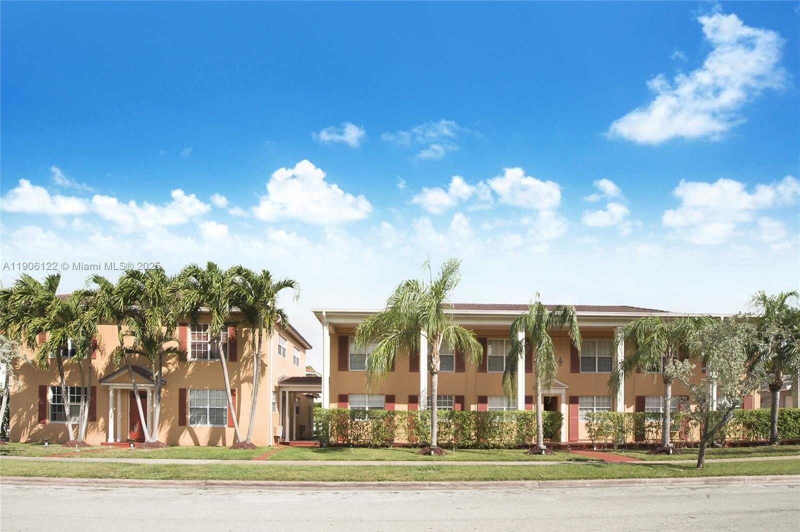 Small Image of 33 SALAMANCA AVE #2FL, Coral Gables Number 4