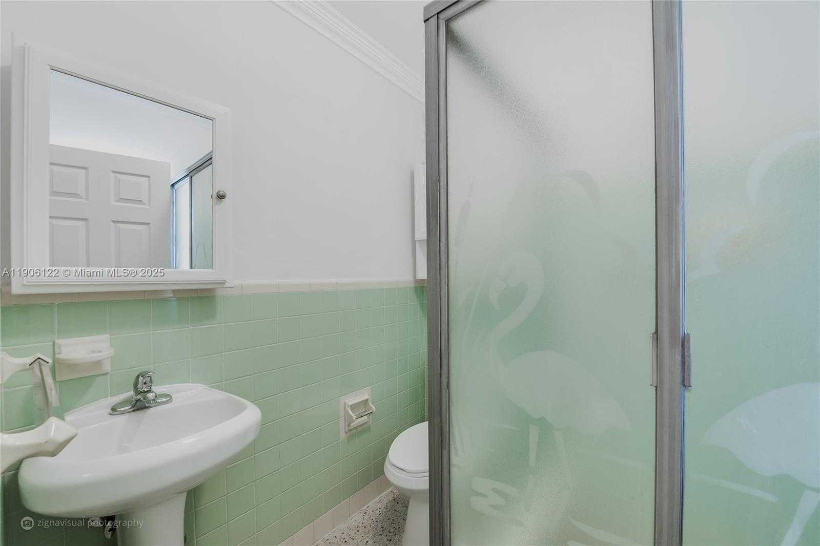 Small Image of 33 SALAMANCA AVE #2FL, Coral Gables Number 6