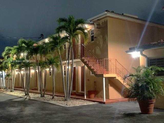 Small Image of 33 SALAMANCA AVE #2FL, Coral Gables Number 8
