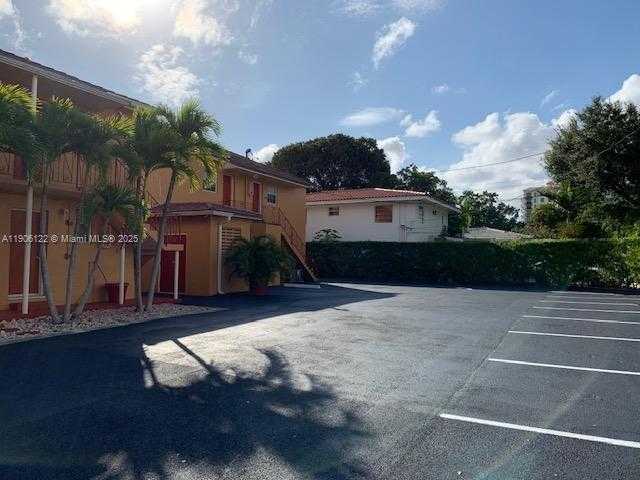 Small Image of 33 SALAMANCA AVE #2FL, Coral Gables Number 9