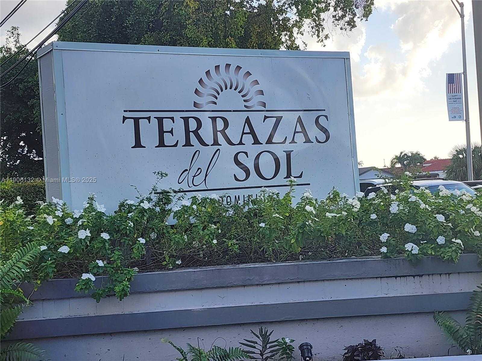 Small Image of Hialeah Number 30