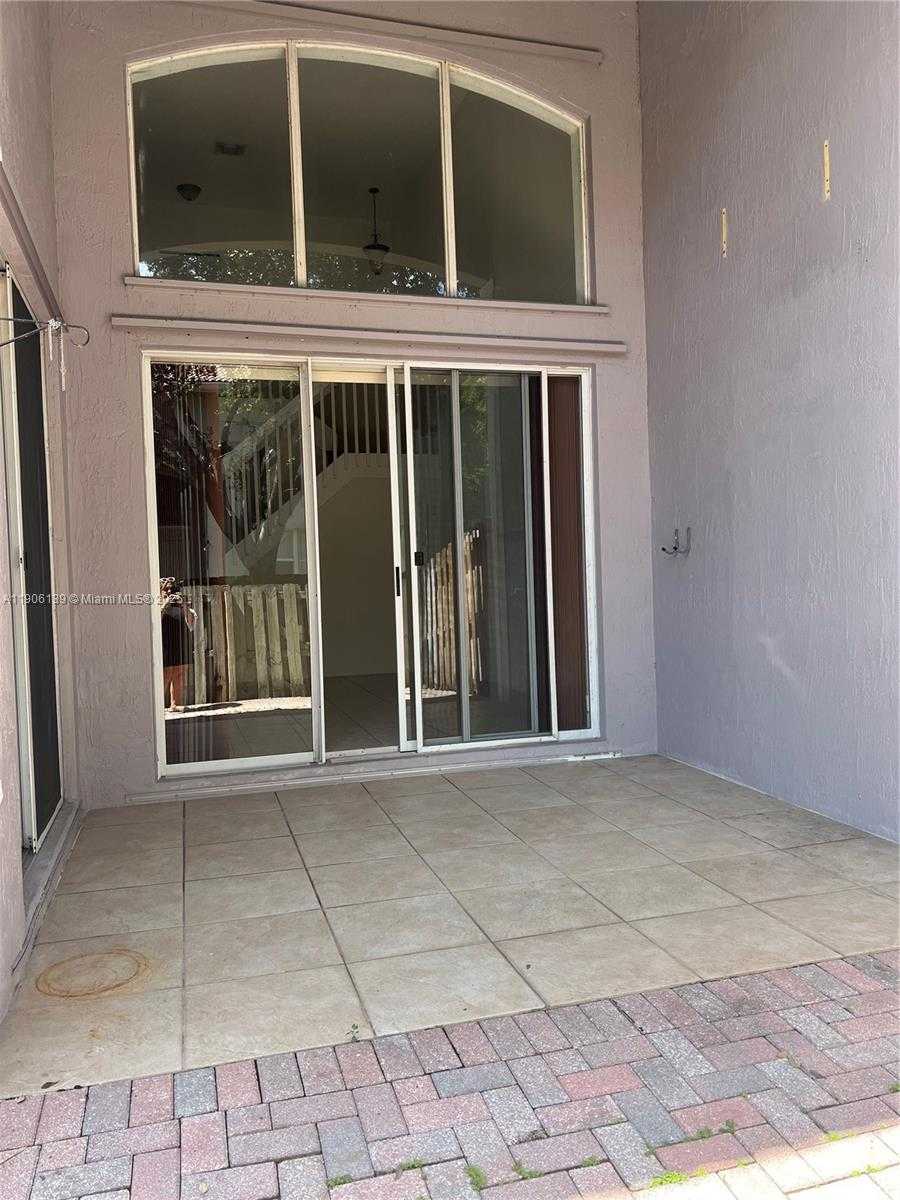 Small Image of 11521 NORTH WEST 79TH LN #11521, Doral Number 8