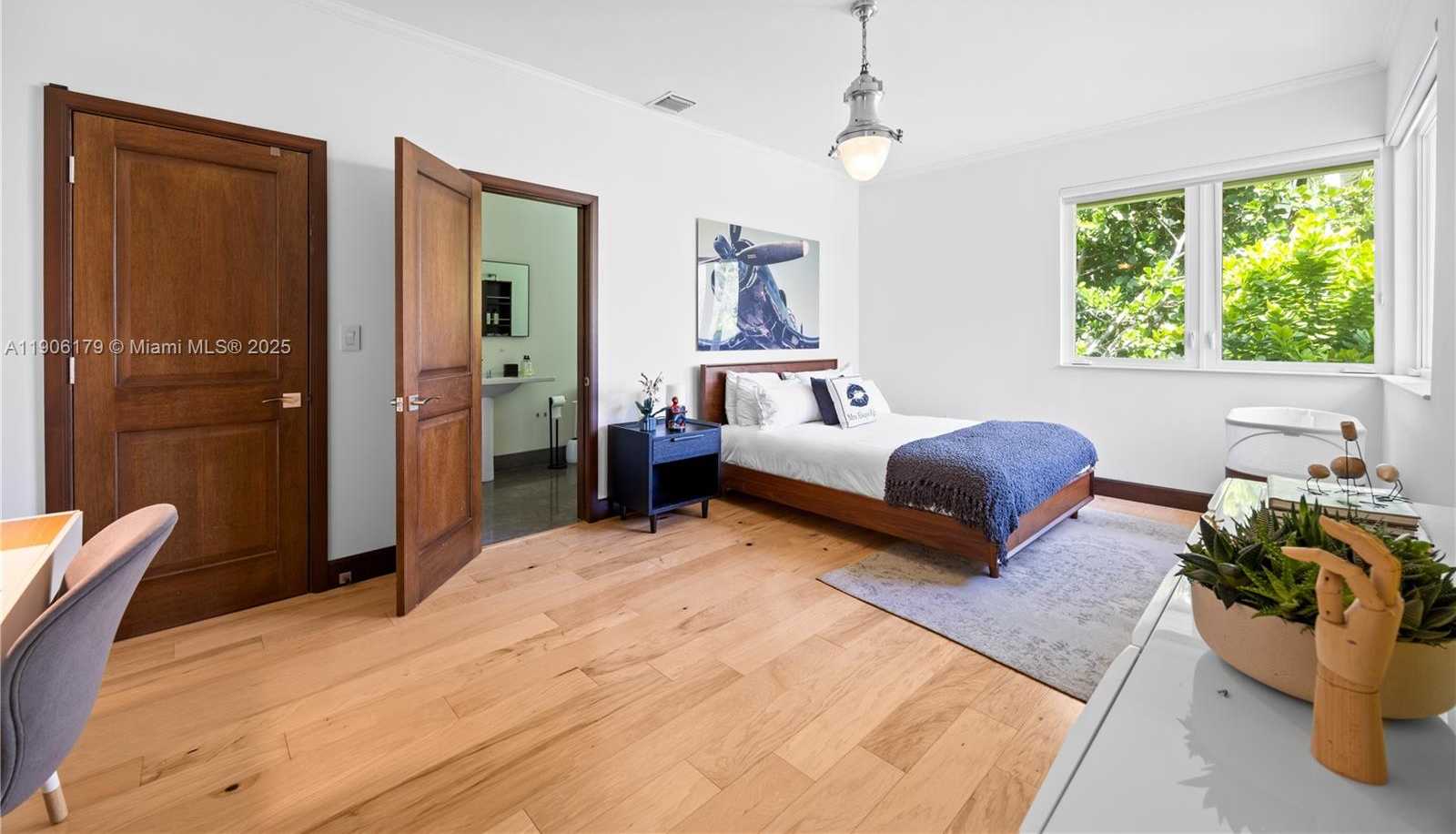 Small Image of 7141 EAST LAGO DR, Coral Gables Number 20