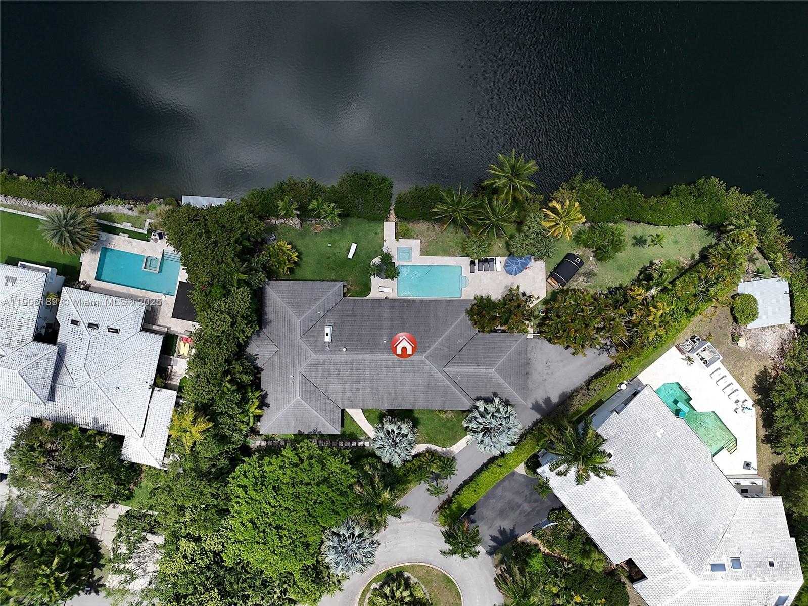 Small Image of 415 ROVINO AVE, Coral Gables Number 11