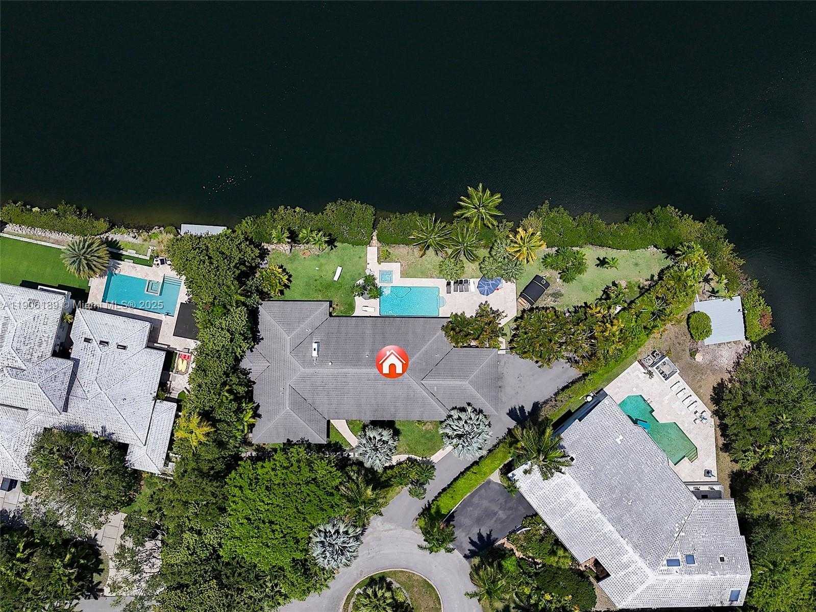 Small Image of 415 ROVINO AVE, Coral Gables Number 12