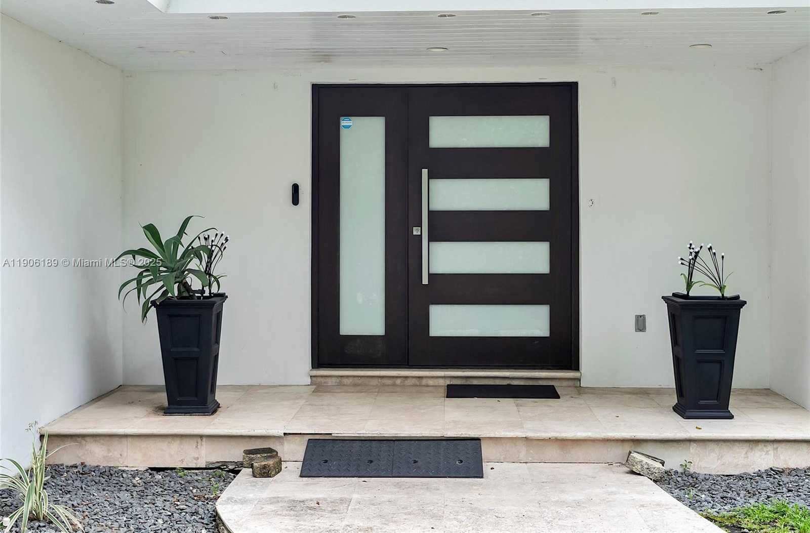 Small Image of 415 ROVINO AVE, Coral Gables Number 18