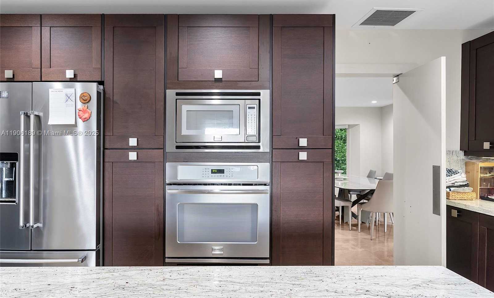 Small Image of 415 ROVINO AVE, Coral Gables Number 29