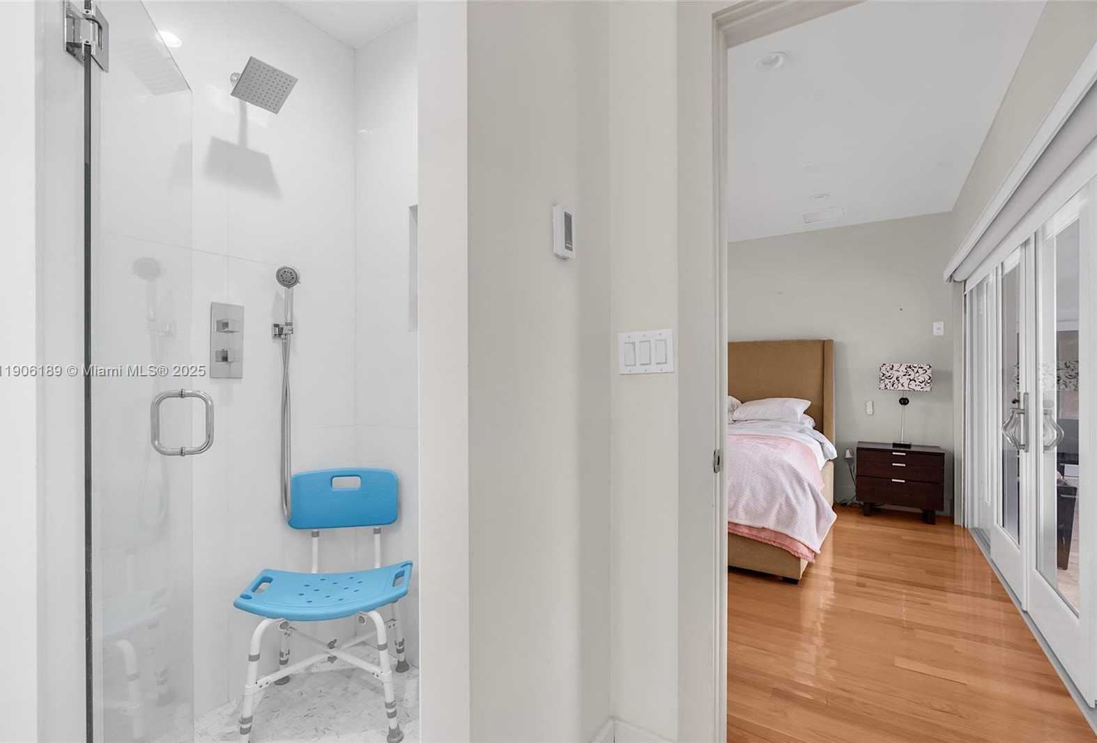 Small Image of 415 ROVINO AVE, Coral Gables Number 34