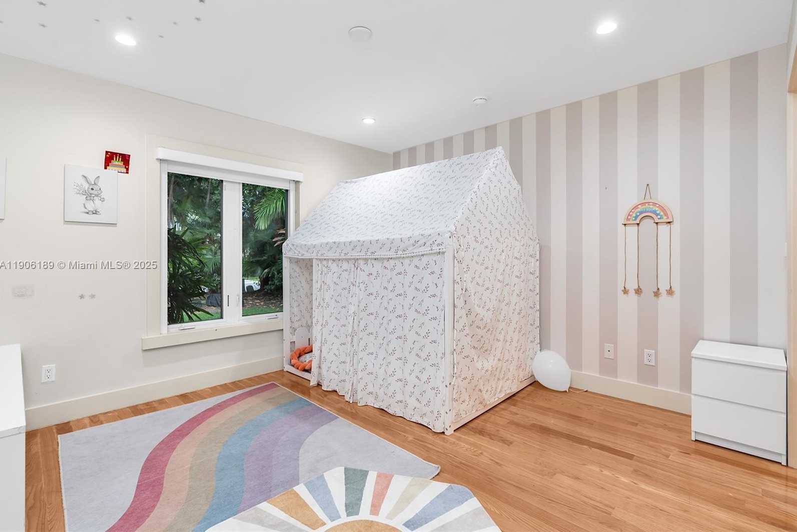 Small Image of 415 ROVINO AVE, Coral Gables Number 44