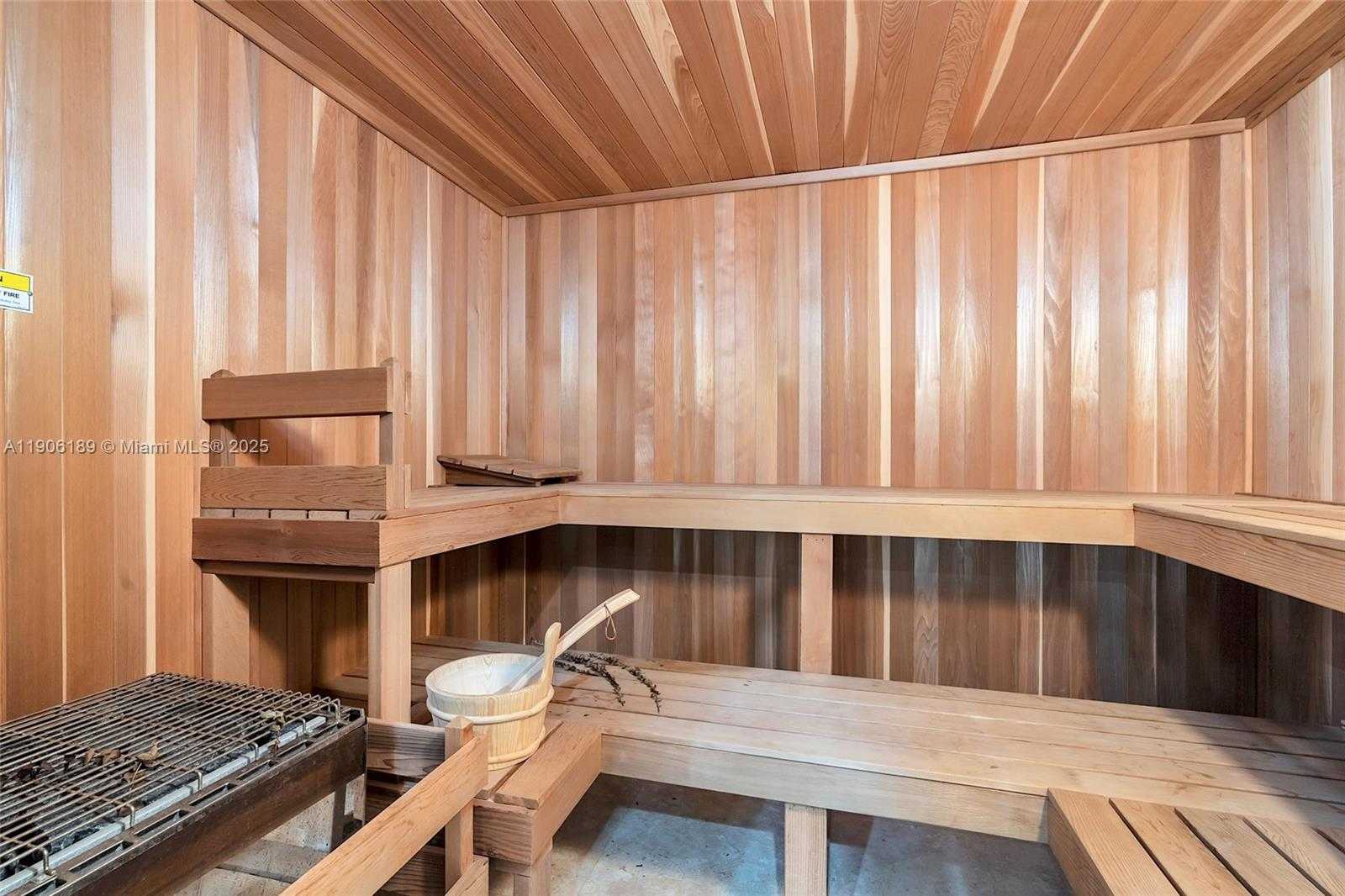 Small Image of 415 ROVINO AVE, Coral Gables Number 50