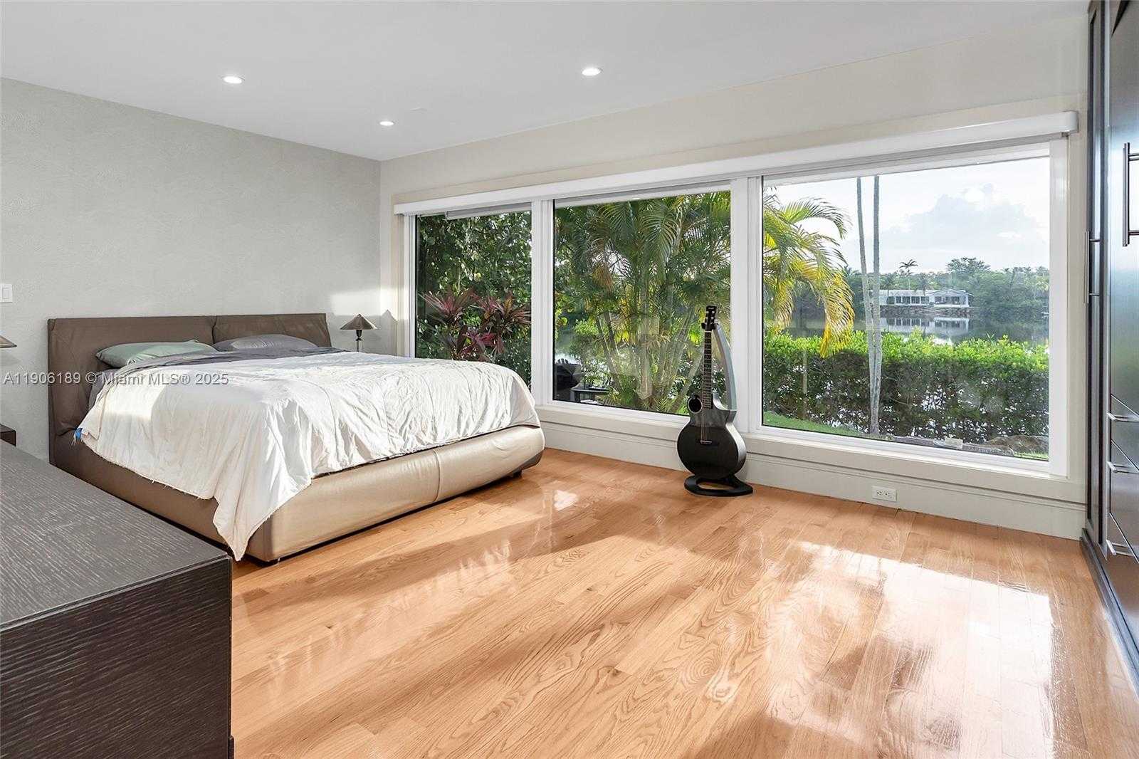 Small Image of 415 ROVINO AVE, Coral Gables Number 51