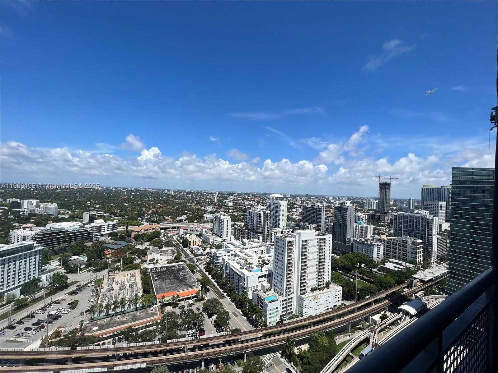 Small Image of 60 SOUTH WEST 13TH ST #3003, Miami Number 17