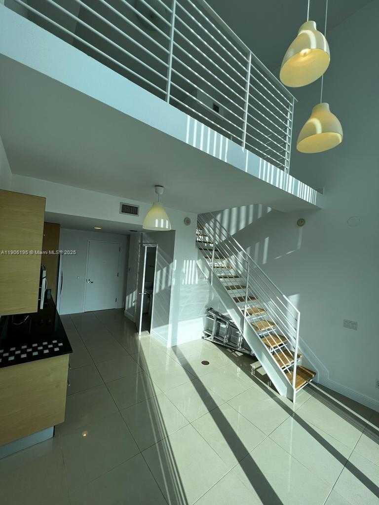 Small Image of 60 SOUTH WEST 13TH ST #3003, Miami Number 9