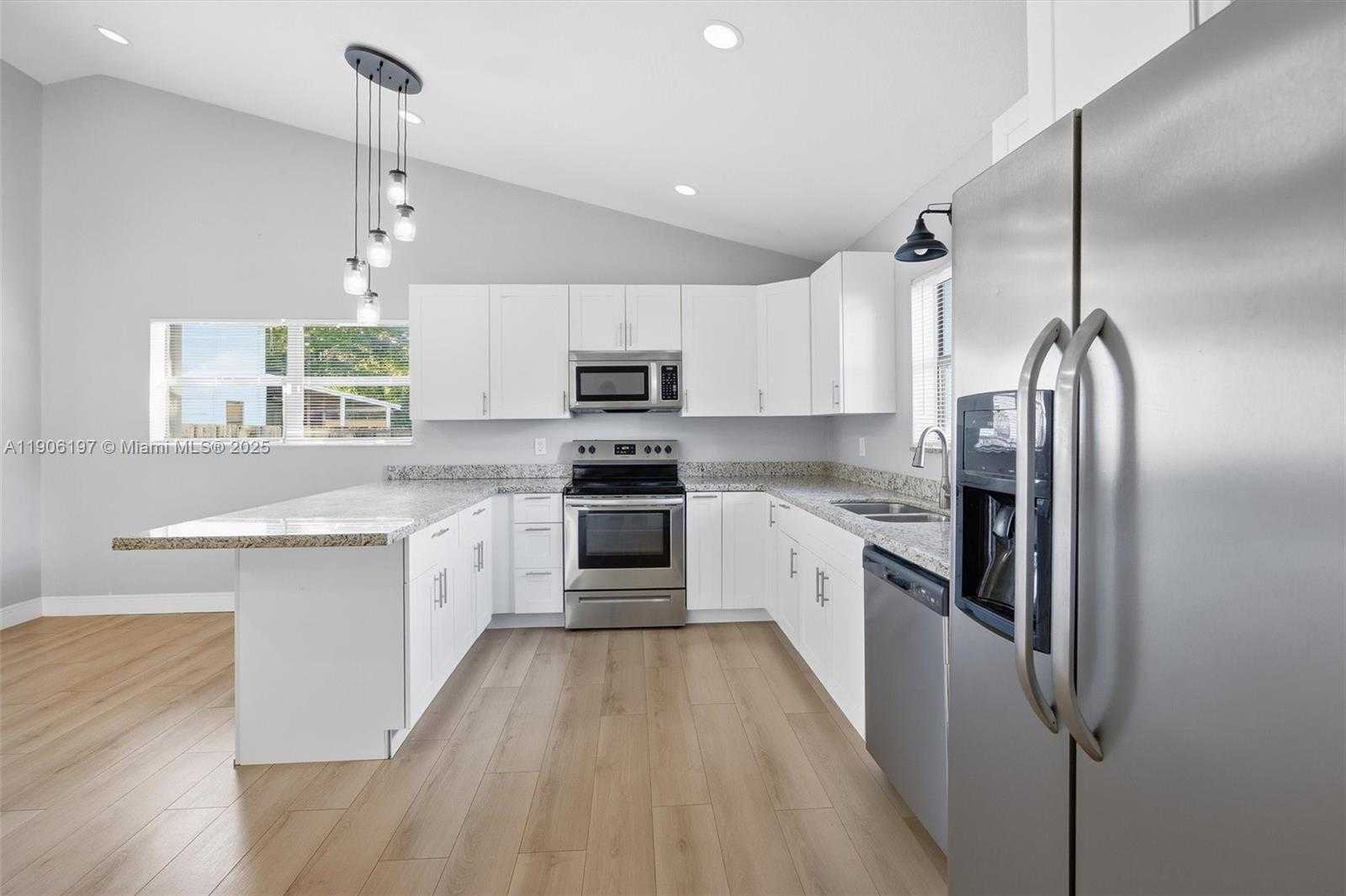 Small Image of 13550 SOUTH WEST 286TH TER #13550, Homestead Number 11