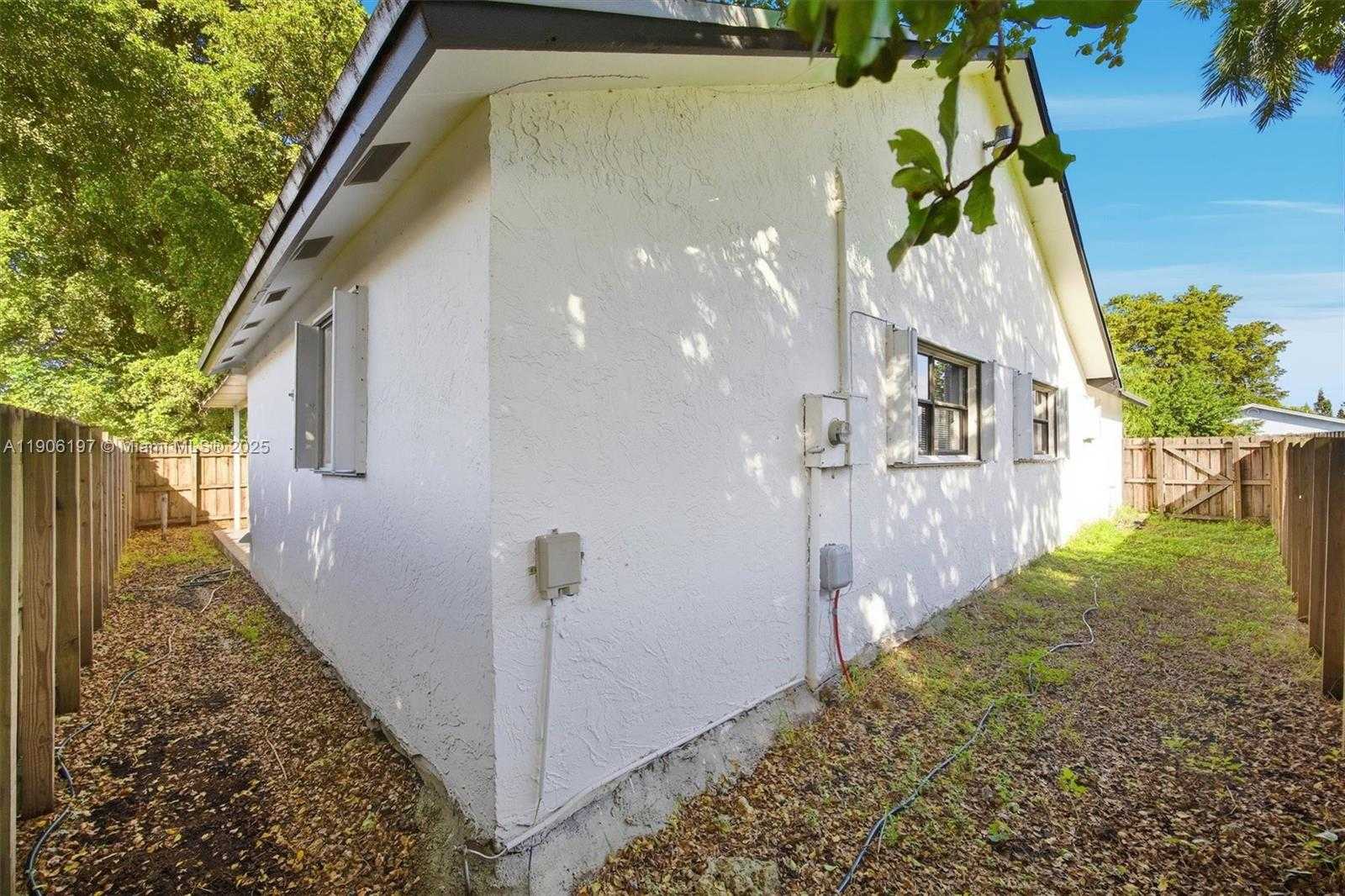 Small Image of 13550 SOUTH WEST 286TH TER #13550, Homestead Number 39