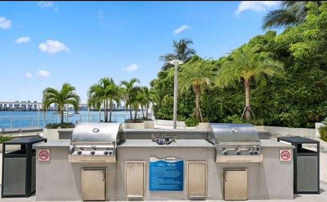 Small Image of 1000 WEST AVE #1029, Miami Beach Number 33