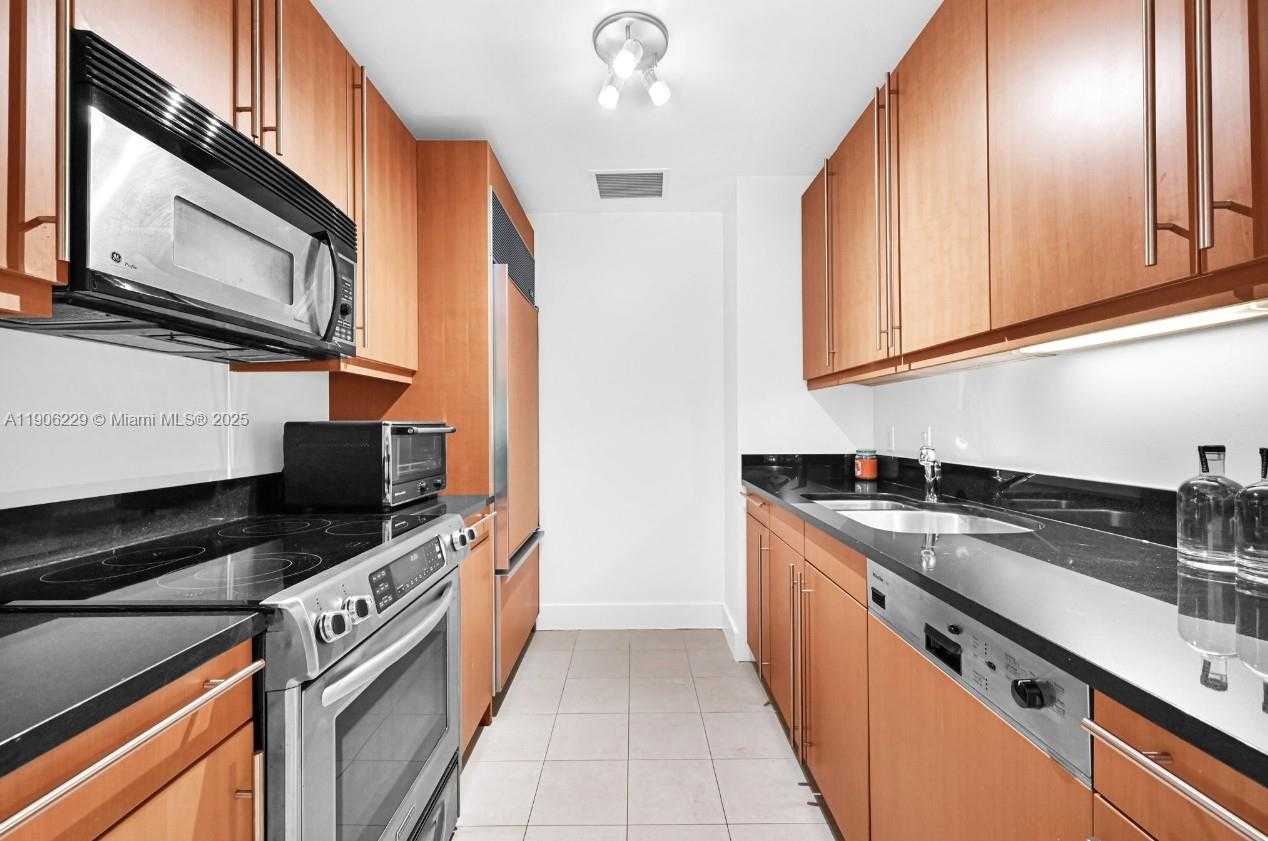 Small Image of 1435 BRICKELL AVE #3401, Miami Number 23
