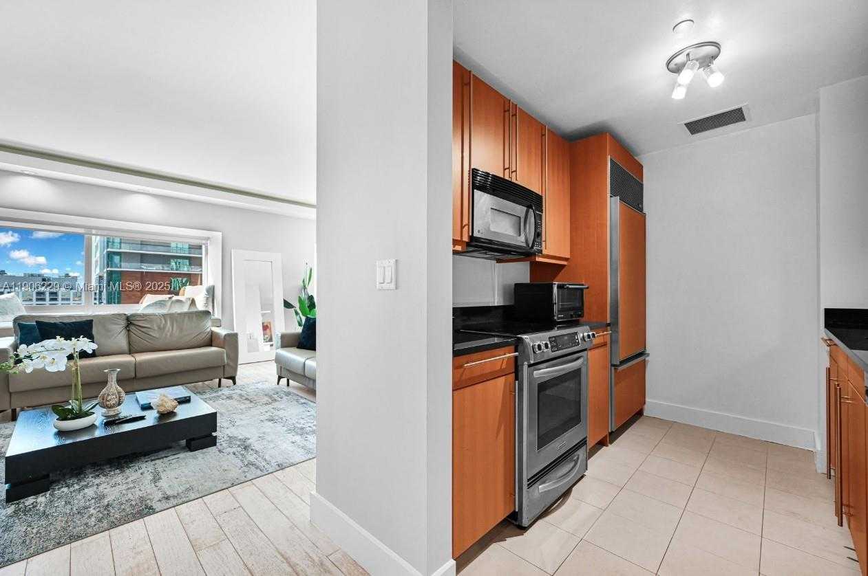 Small Image of 1435 BRICKELL AVE #3401, Miami Number 28