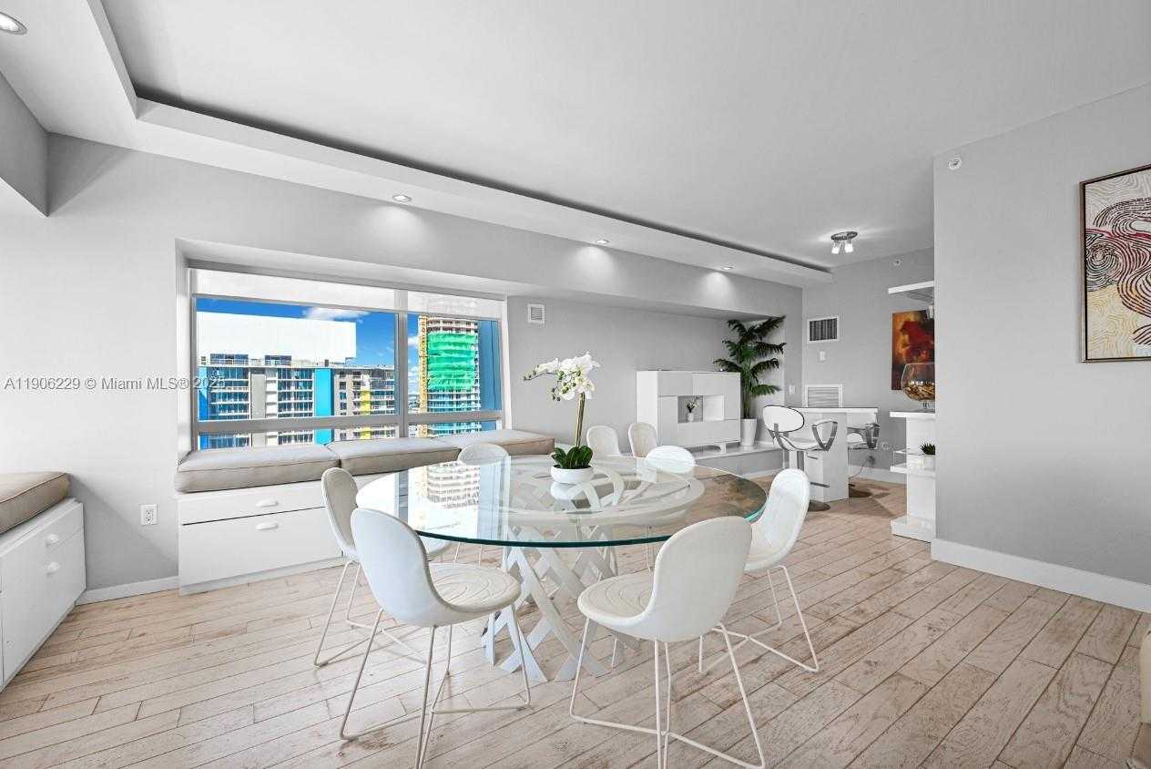 Small Image of 1435 BRICKELL AVE #3401, Miami Number 35