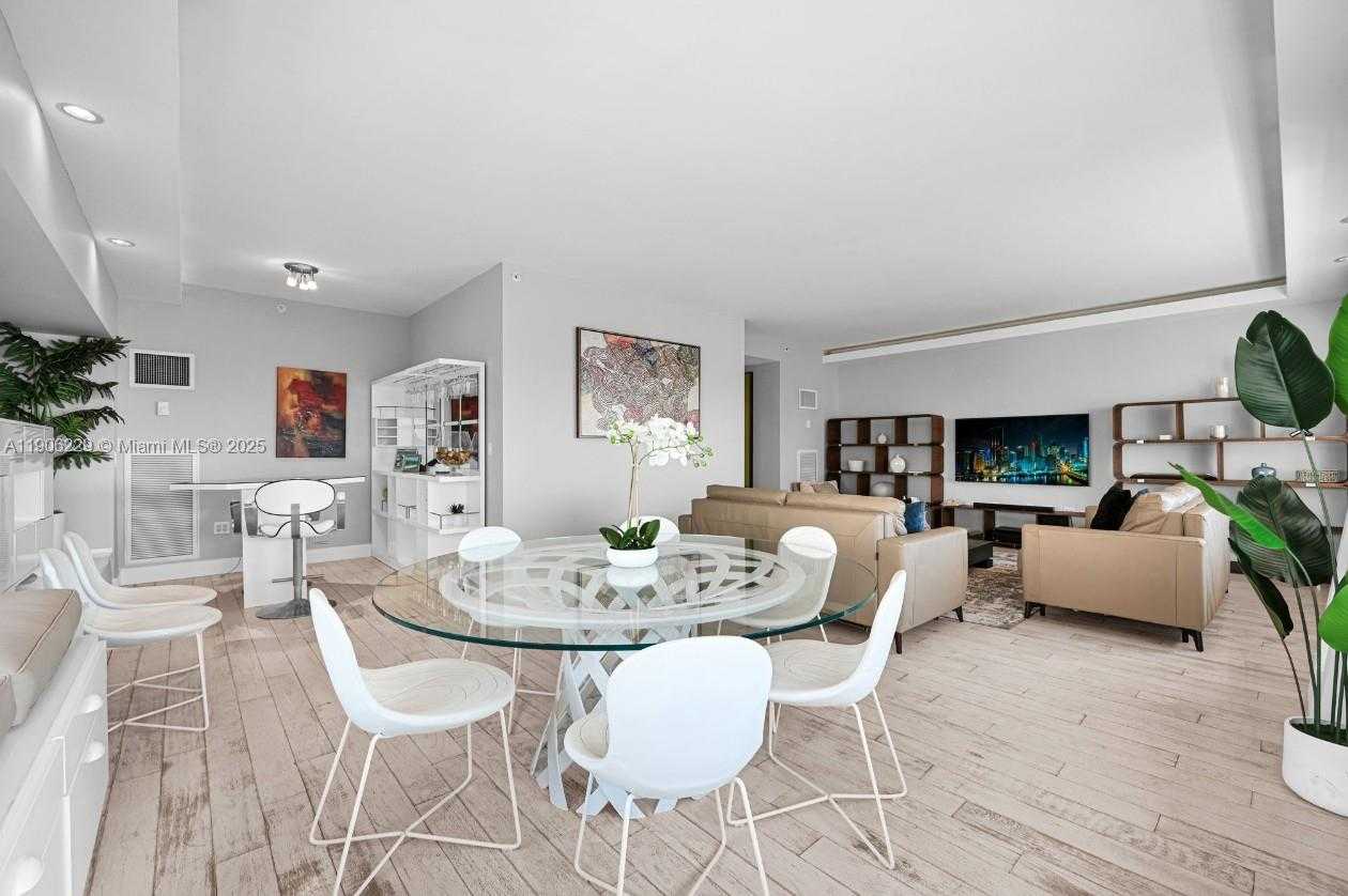 Small Image of 1435 BRICKELL AVE #3401, Miami Number 37