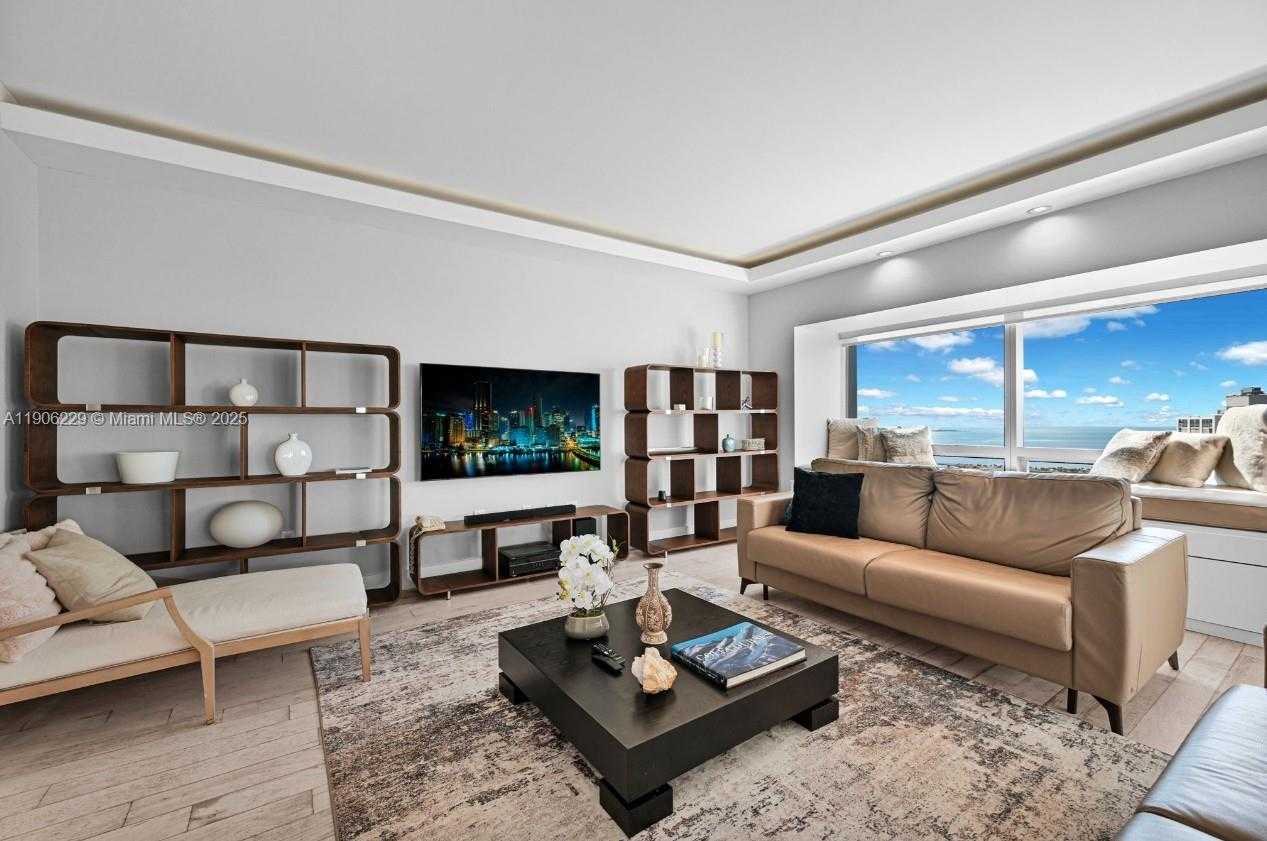 Small Image of 1435 BRICKELL AVE #3401, Miami Number 38
