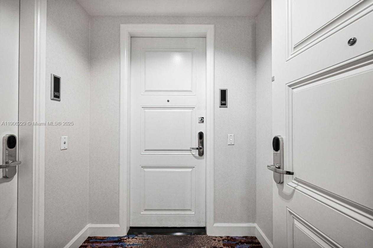 Small Image of 1435 BRICKELL AVE #3401, Miami Number 41